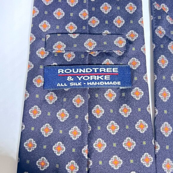 Roundtree & Yorke - Men's Tie Black w/Green & Orange Geometric Shapes 100% Silk - Picture 5 of 7